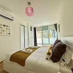 Appartement Deluxe With Pool By Homing *
