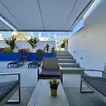 Appartement Deluxe With Pool By Homing Quarteira