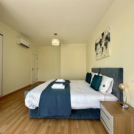 Deluxe 1 With Pool By Homing