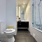 Apartment Deluxe With Pool By Homing